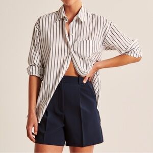 Abercrombie Black Ultra High Rise Tailored Short